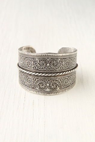Silver Twist Detail Cuff