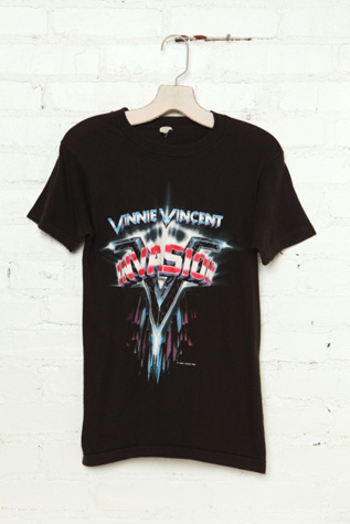 Free People Vintage Vinnie Vincent Tee in Vintage-Tops