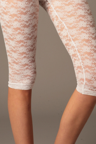 Cropped Lace Legging